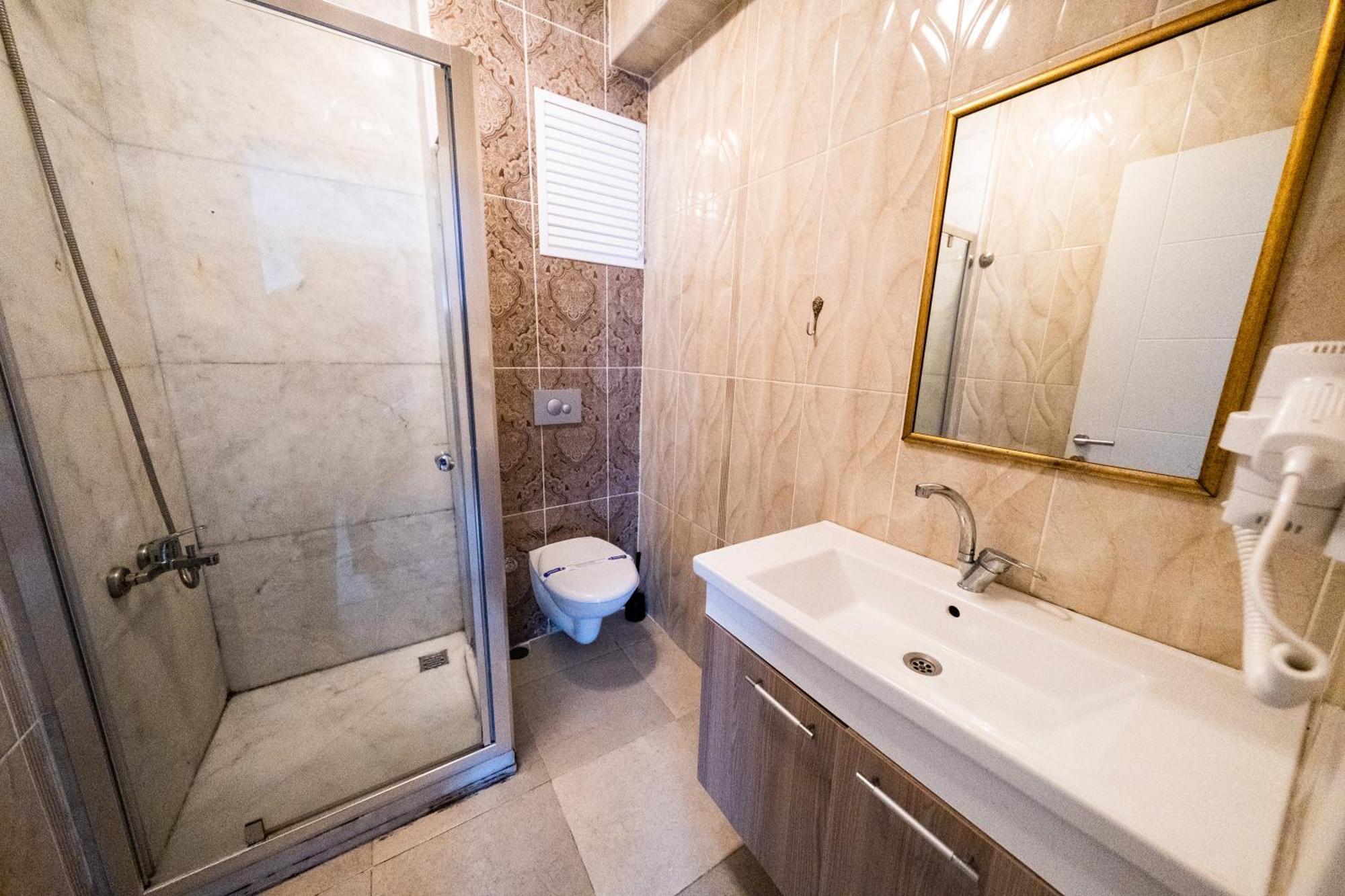 Galata Rame Hotel Istanbul Bagian luar foto
