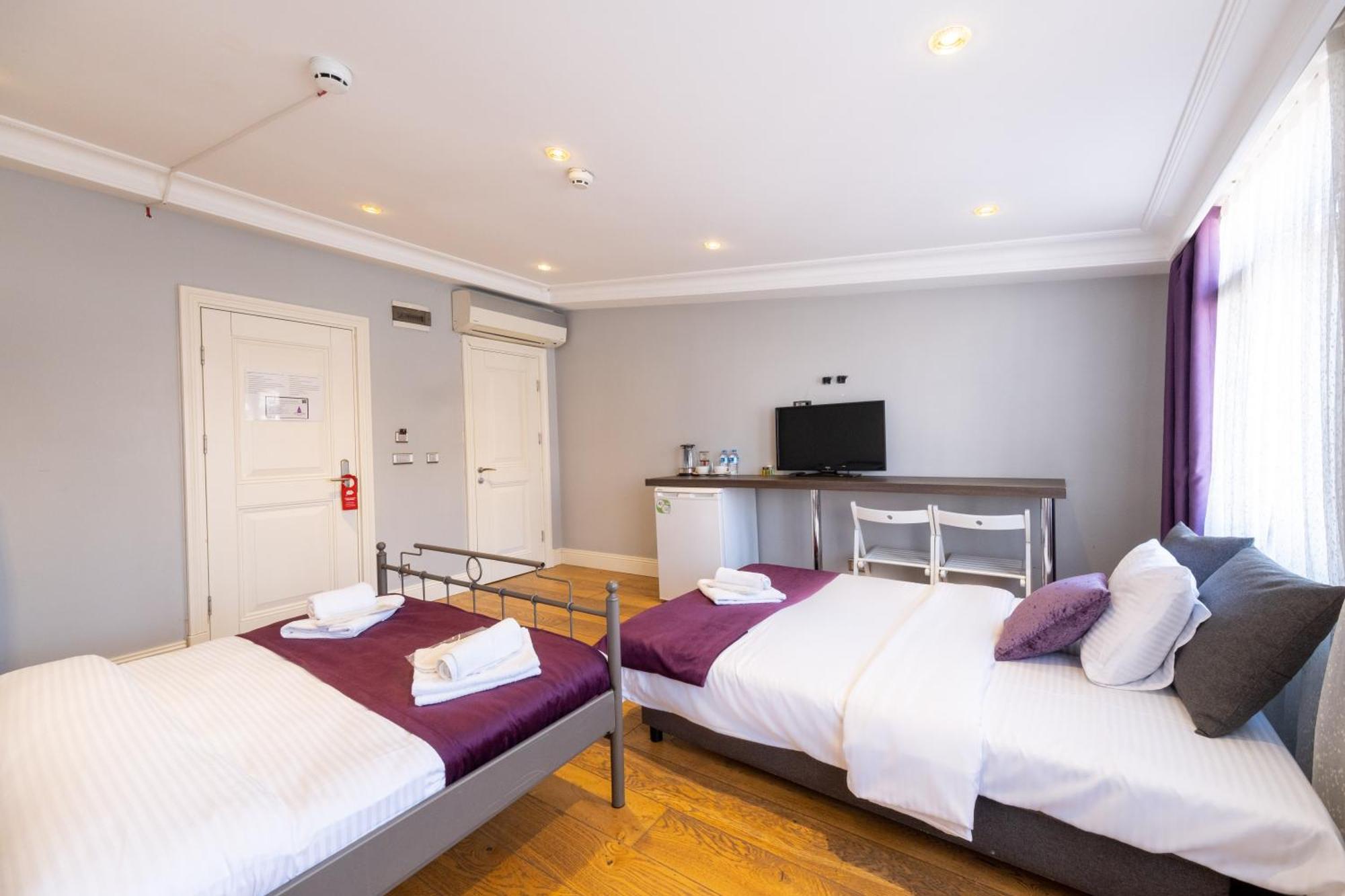 Galata Rame Hotel Istanbul Bagian luar foto